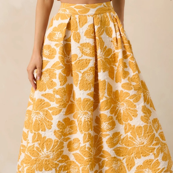 Yellow floral jacquard midi skirt - Picture 1 of 6